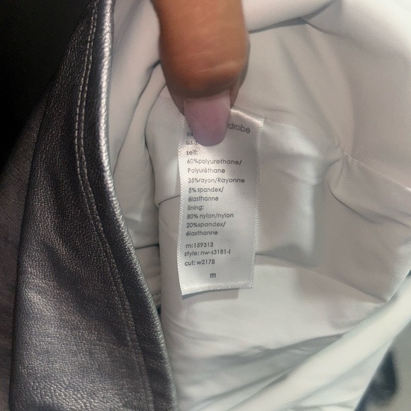 NEW Naked Wardrobe Faux Leather Skirt Silver Metallic V-Waist - Picture 5 of 6